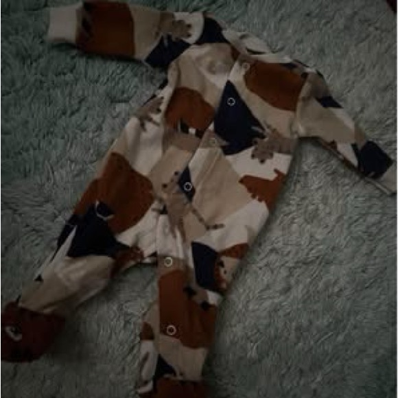 Newborn baby clothes - Picture 1 of 8